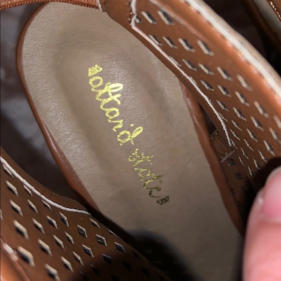 Altard State Cognac Wedges-NEVER BEEN WORN-size 8 - Picture 2 of 3